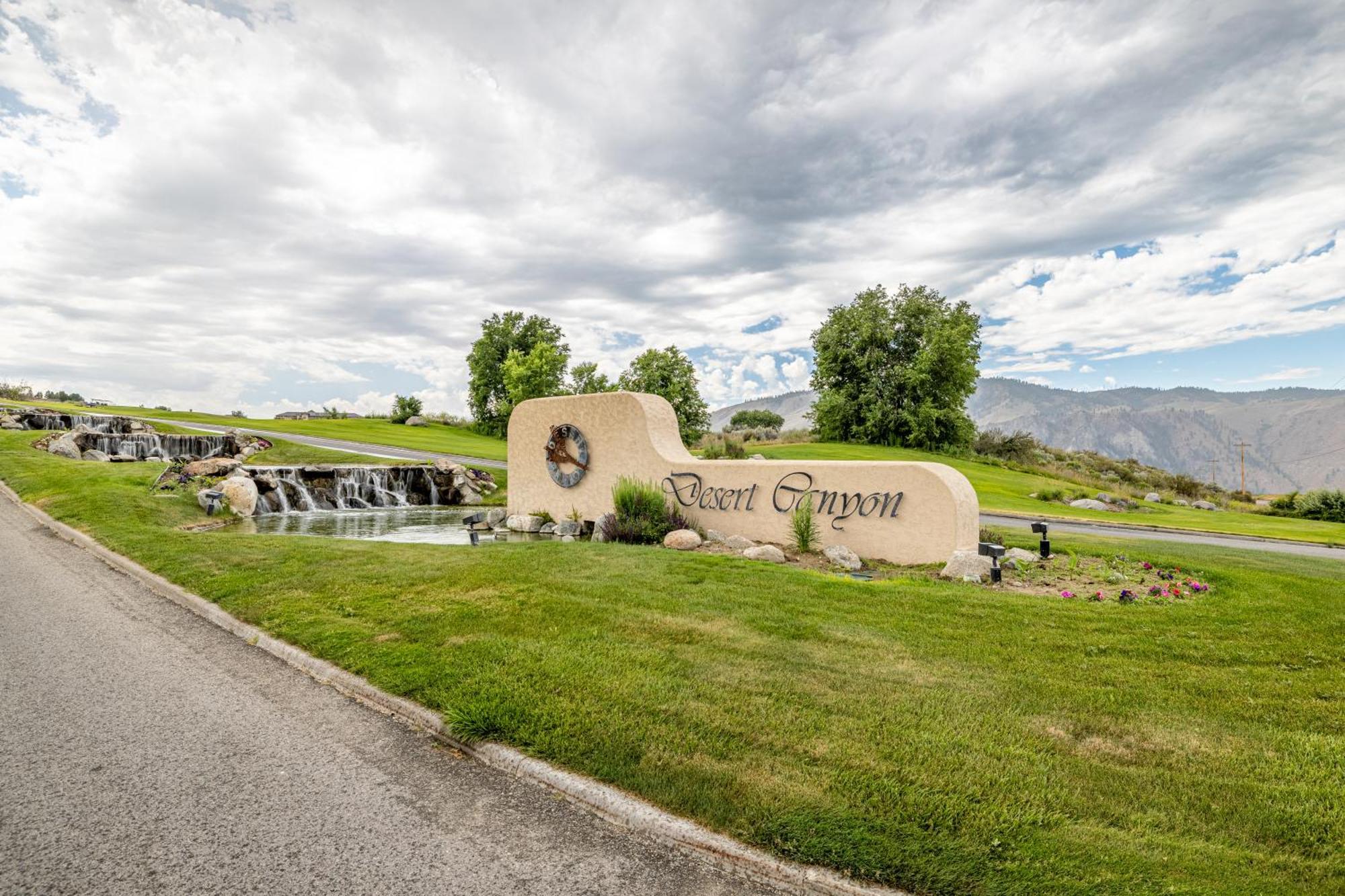 Desert Canyon Golf Resort Orondo Экстерьер фото