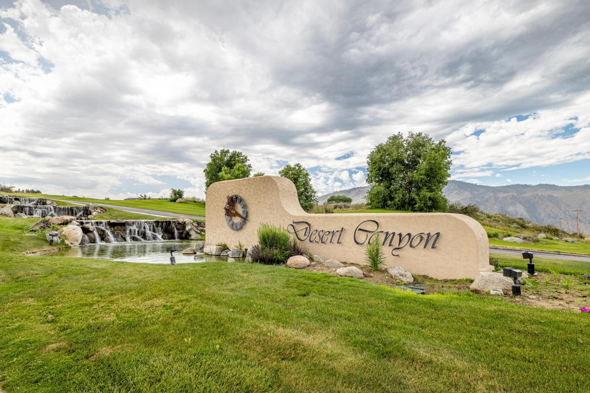 Desert Canyon Golf Resort Orondo Экстерьер фото